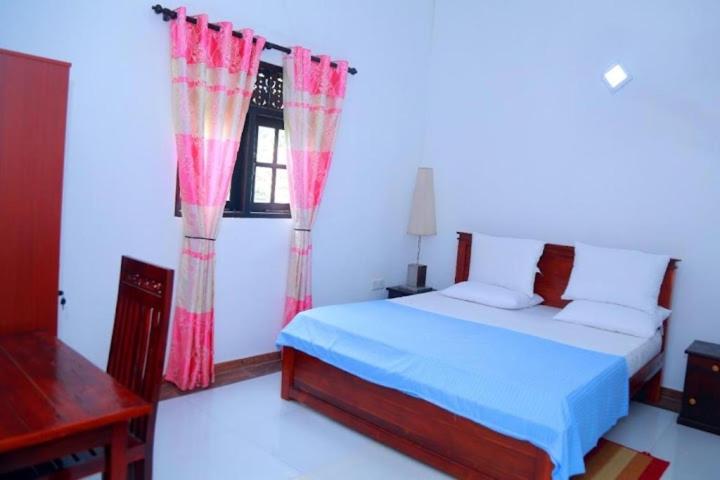 Sunflower House Weligama - B&B Weligama