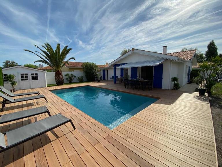 Maison moderne avec piscine - B&B La Teste-de-Buch