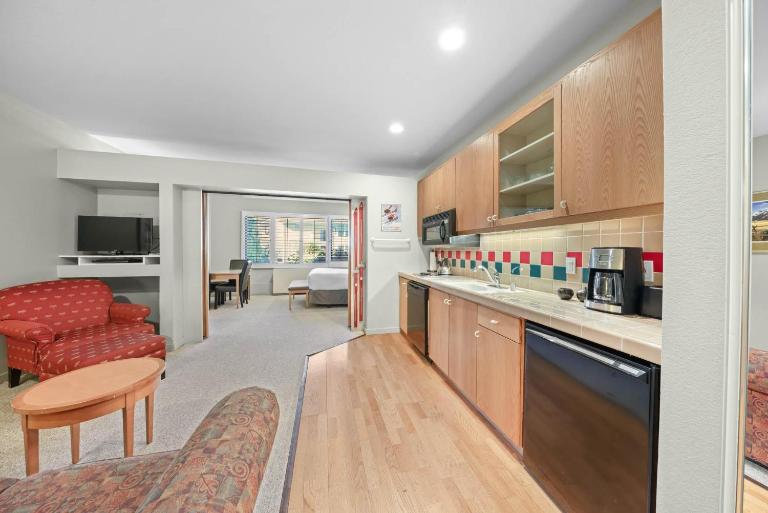 Palisades Tahoe Lodge Rentals Studio #156 - B&B Olympic Valley