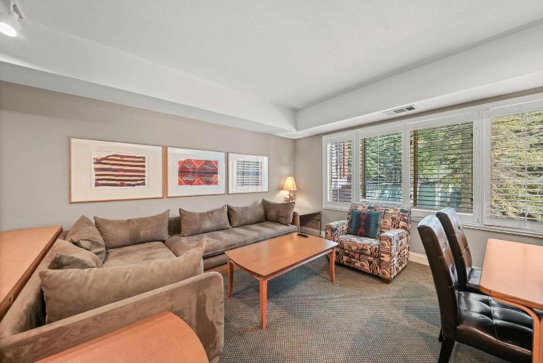 Palisades Tahoe Lodge Rentals Studio #226 - B&B Olympic Valley