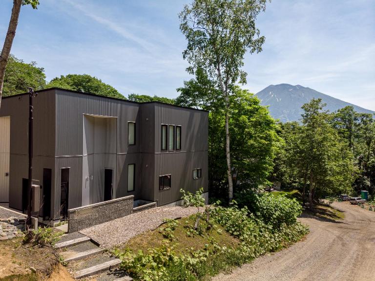Owl House Niseko - B&B Kutchan