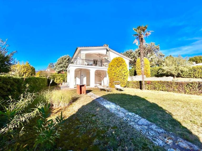 Villa Edith - stupenda villa con terrazzo vista mare e spiaggia inclusa - B&B Numana