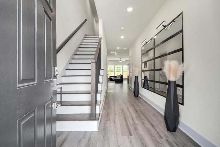 Shades of Grey - B&B Houston