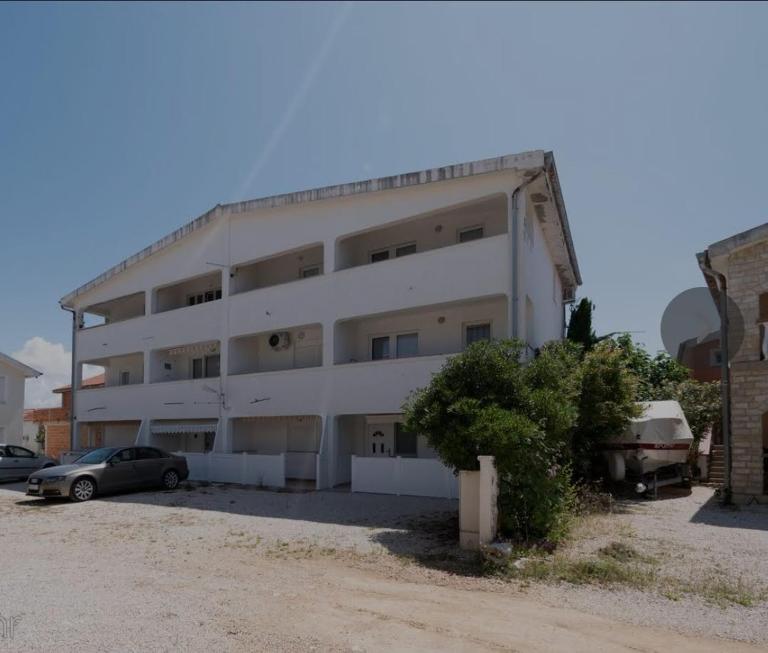 Apartmani Filipović - B&B Vir