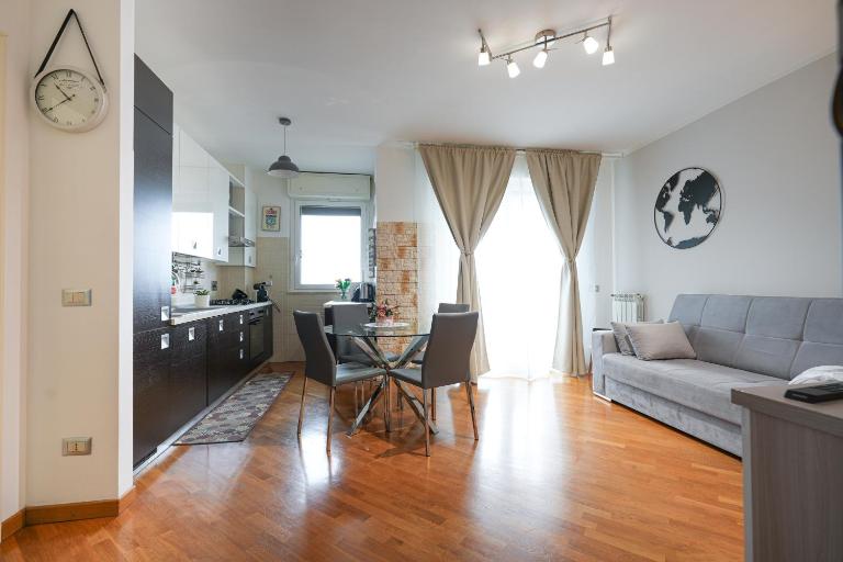 Nuvola Apartment Fiumicino Easy Self check-in - Bed and Breakfast Fiumicino