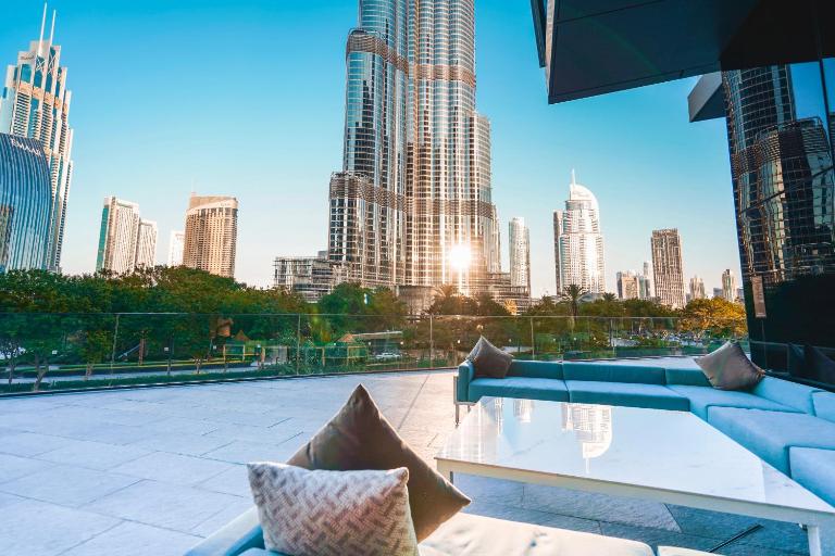 THE CLOSEST building to Burj Khalifa with Fountain View in Address Opera Residence - B&B Dubai