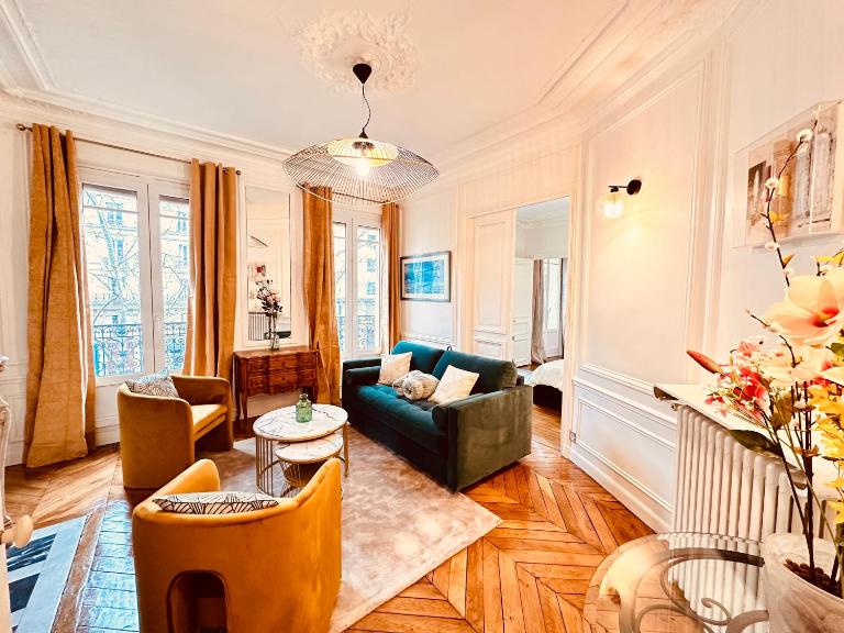 Charming 4-room flat near Eiffel Tower-8people-2 bedrooms - B&B Parigi