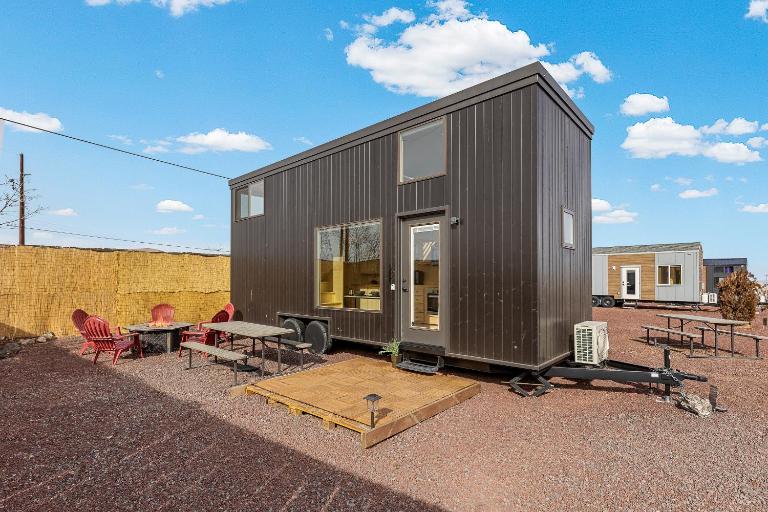 Tiny home near Grand Canyon sleeps 5, epic views! - B&B Flagstaff