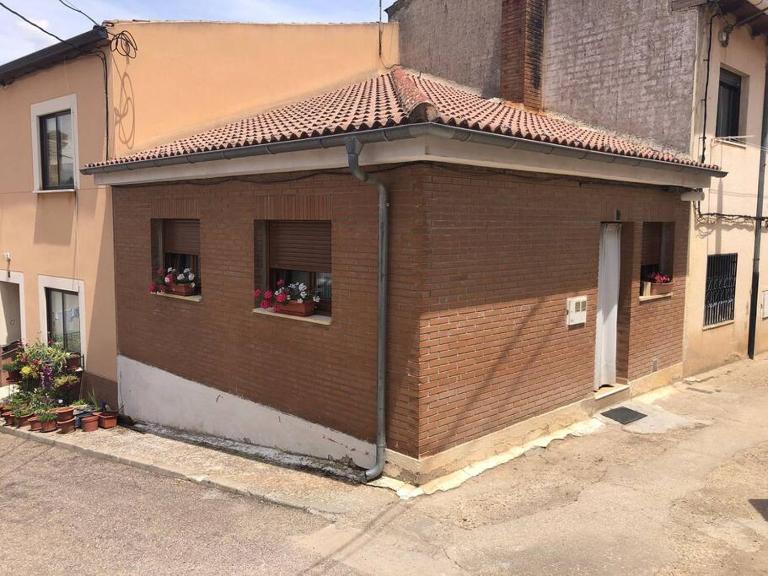 La Cuesta Verde. Mini hogar - B&B Adrada de Haza