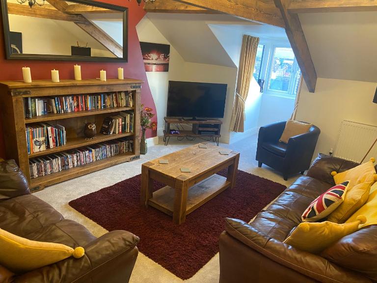 County Loft Penthouse Apartment - Ferienwohnung Whitby