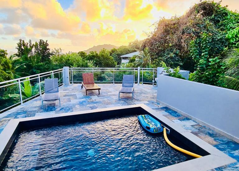 Maison T3 Nid Bleu - Piscine Privée - B&B Le Marin