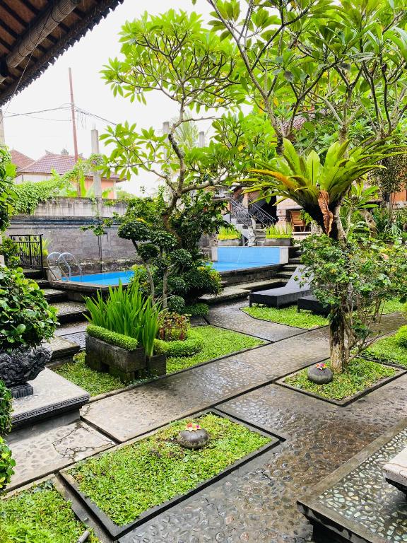 Aura Bisma Guesthouse - B&B Ubud
