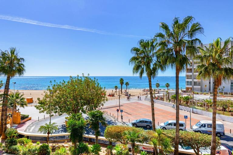Apartment Colon - Plusholidays - B&B Calpe