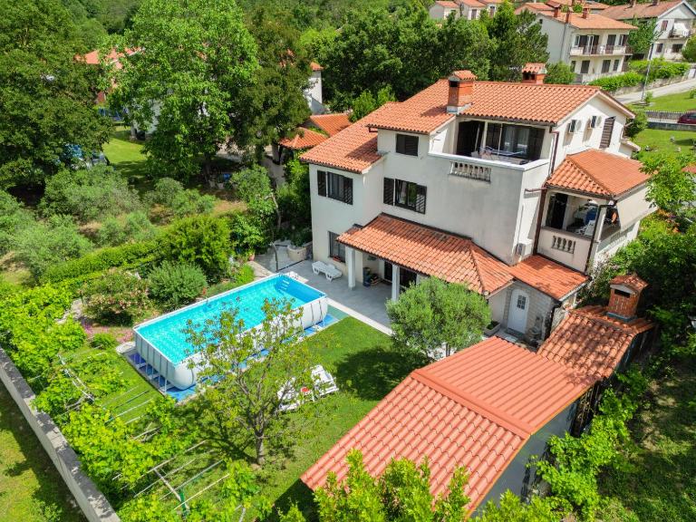 Apartment Sirol - B&B Labin