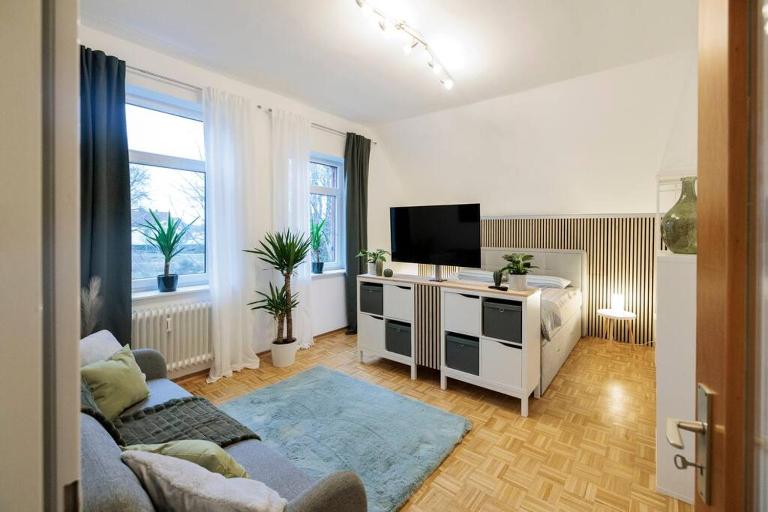 Stilvoll&ruhig wohnen am Wasser - Ferienwohnung Hannover