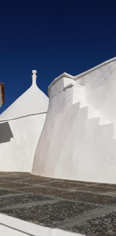 Holiday Home Trullo Antico - Bed and Breakfast Ostuni