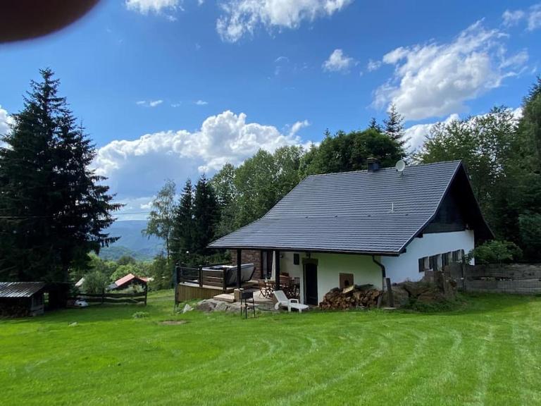 Natur’Lovers - Chalet d’exception - Jacuzzi et hammam en pleine nature - Chambres d'hôtes Grendelbruch