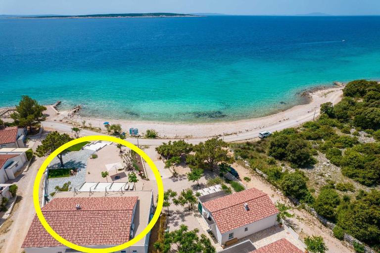 Holiday home Paladina by Pag tours - B&B Kolan