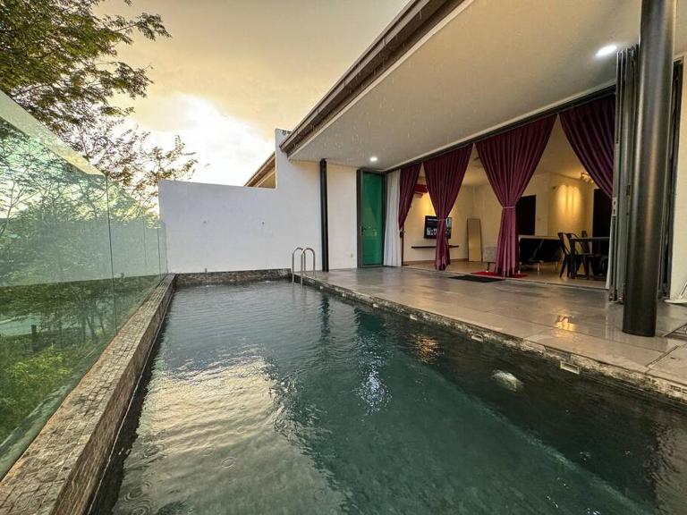 Private Pool Selangor Puchong Cyberjaya Putrajaya - B&B Puchong Batu Dua Belas