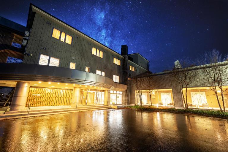 Hotel Yutoria Fujisato - B&B Fujikoto