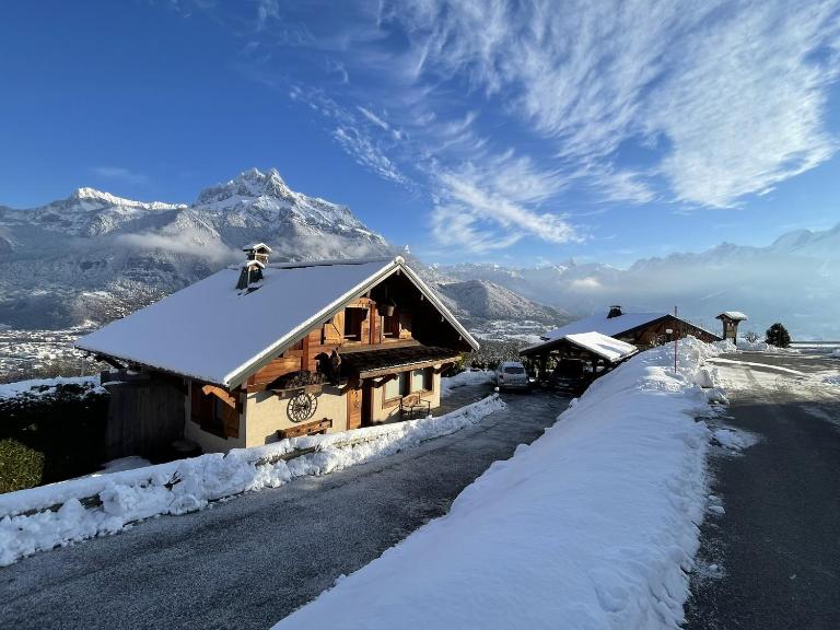 SmartStay - Chalet face au mont Blanc - Chambres d'hôtes Sallanches