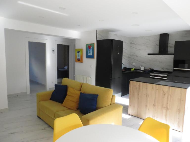 Apartamento JARDIN DELUZ, con Wifi y Parking privado gratis - B&B Santander