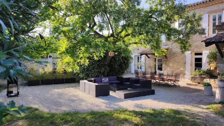 A la Maison d'Hôtes - Bed and Breakfast La Baume-de-Transit