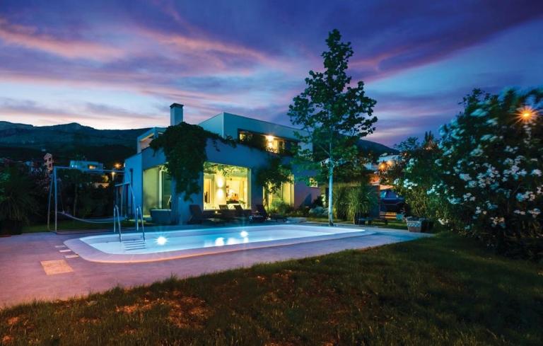 Villa Beganovic with private heated pool - Ferienwohnung Podstrana
