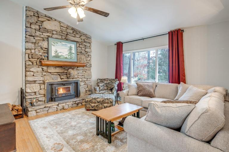 Pet-Friendly Fletcher Home - 13 Mi to Asheville! - B&B Fletcher