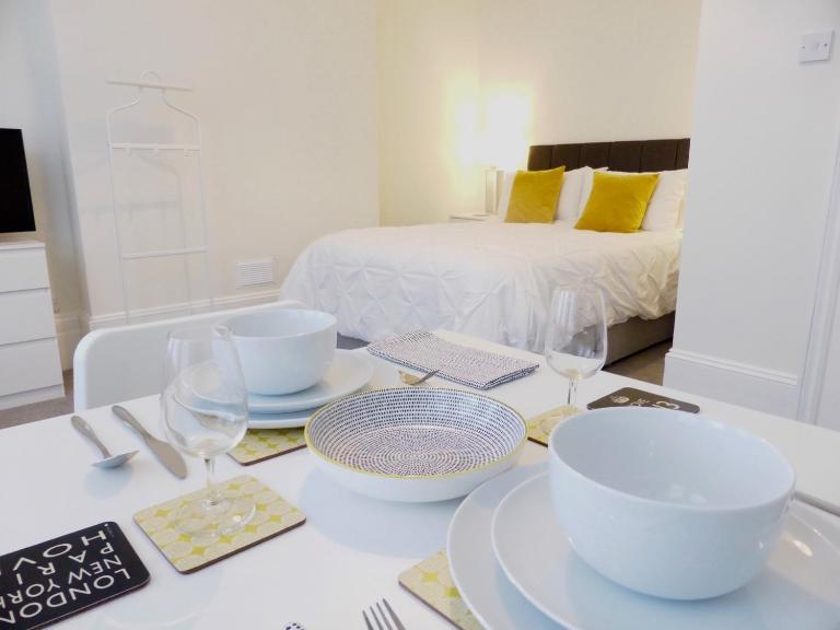 Stylish studio apartment in central Hove. - B&B Brighton