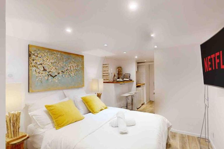 Studio 1 Adorable studio neuf en bord de Marne 5kms Paris - B&B Champigny-sur-Marne