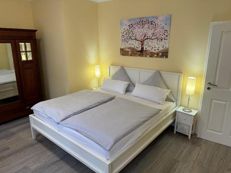 Pension Auszeit Ferienwohnung - Bed and Breakfast Bad Neuenahr-Ahrweiler