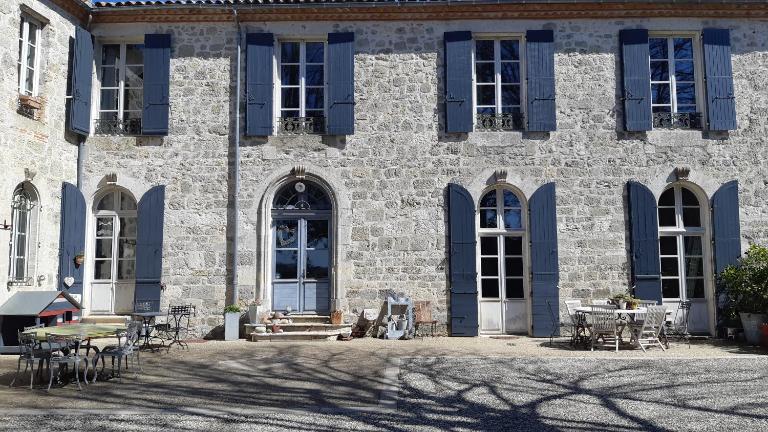 Au Bonheur d'Alphonse - B&B Lusignan-Petit