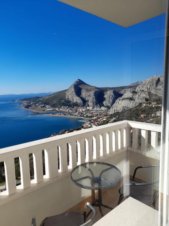 Pere Apartment - B&B Omiš