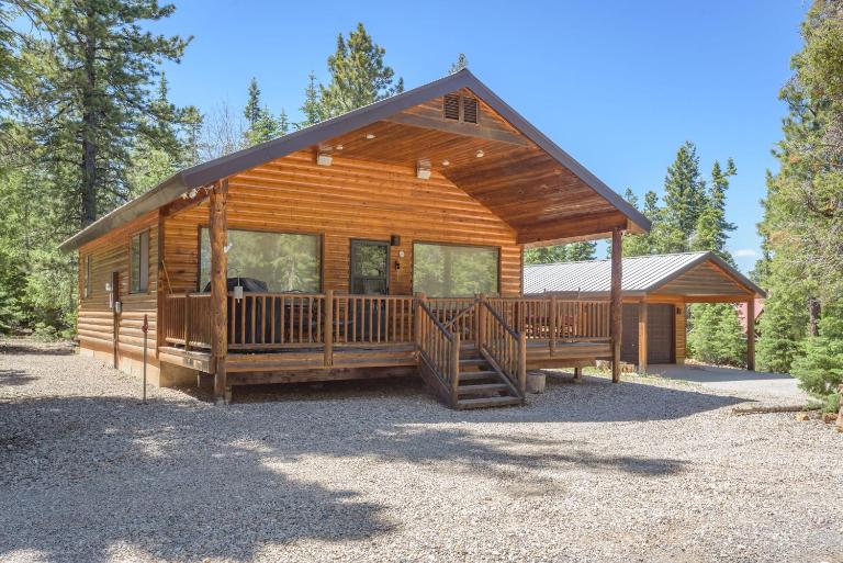 Duck Creek Village Cozy Cabin Near Fishing & ATV - B&B Duck Creek Village