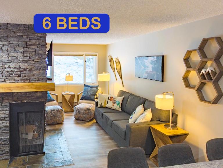 2 Bedroom and Wall Bed Mountain Getaway Ski In Ski Out Condo with Hot Pools Sleeps 8 - B&B Panorama
