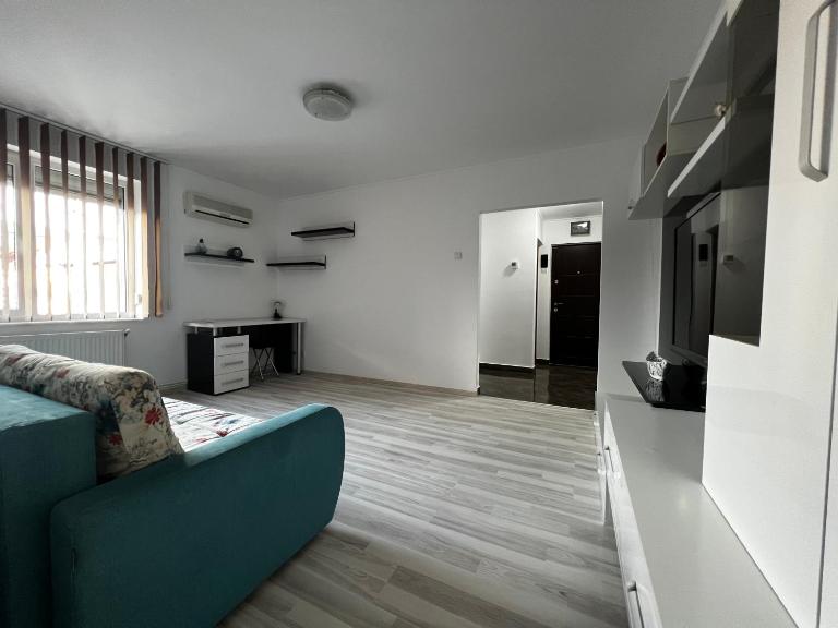 Apartament Teo Ultracentral - Ferienwohnung Piteşti