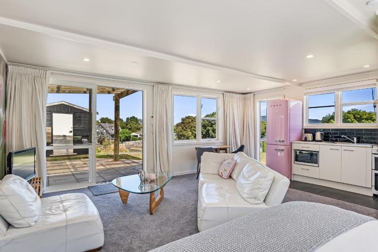 Hicks Haven - Waikanae Beach Holiday Studio - B&B Waikanae