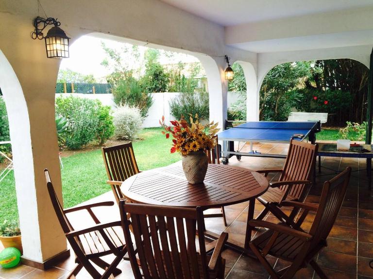 Family villa with garden next to the beach - Ferienwohnung Mijas Costa