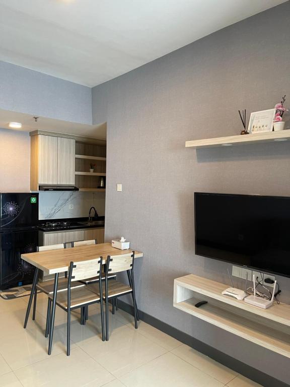 2 BR I ANDERSON I 25floor I above pakuwon mall I the biggest shopping center - B&B Surabaya