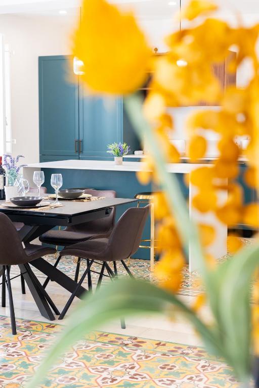 Florette Suite Designer Finish w Stunning Lounge Terrace by Arco Collection - B&B Floriana