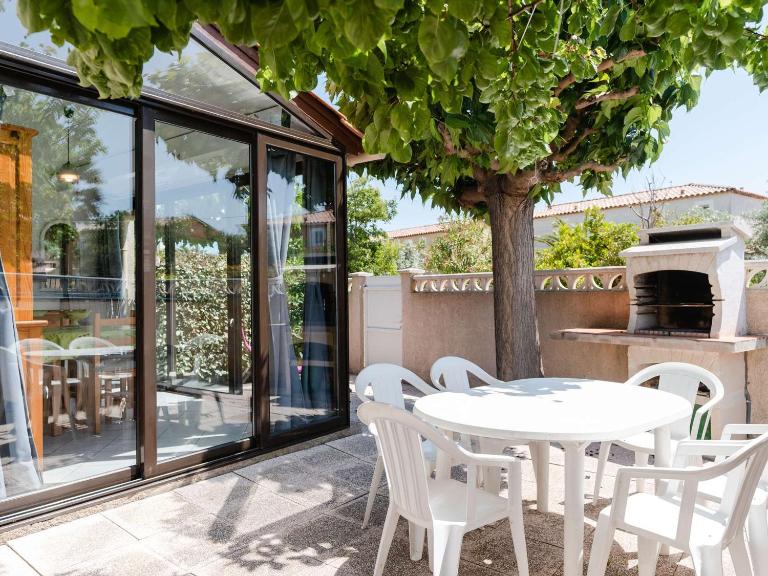 Pavillon climatisé 3 chambres avec terrasse à 250m de la plage - FR-1-409-91 - Chambres d'hôtes Narbonne-Plage