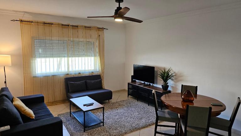 Harbour's way, spacious and cosy apartment, with AC - Chambres d'hôtes Olhão