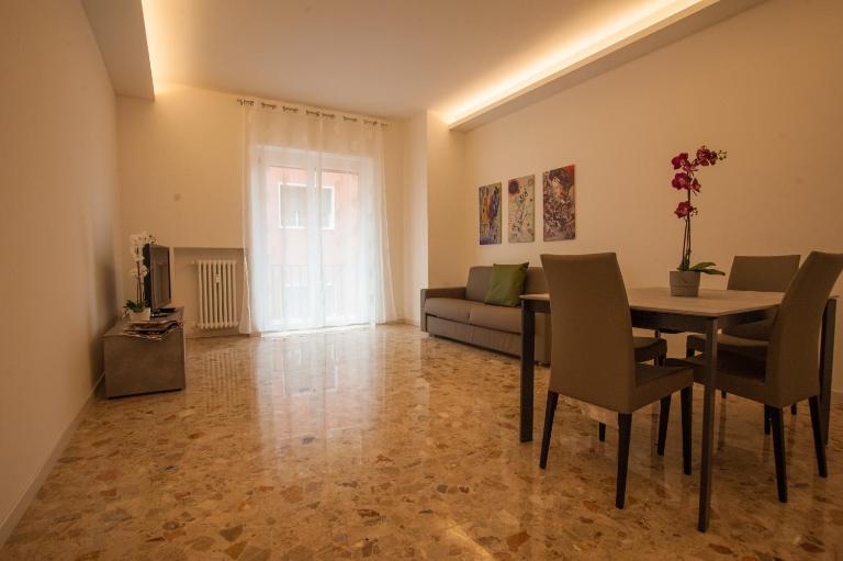 Italianflat - Via Steeb apartment, 5 min walk from Arena - Bed and Breakfast Verona