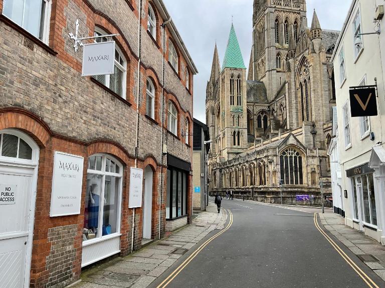 Private Double Room with Ensuite, No Breakfast, Truro City Centre - Chambres d'hôtes Truro