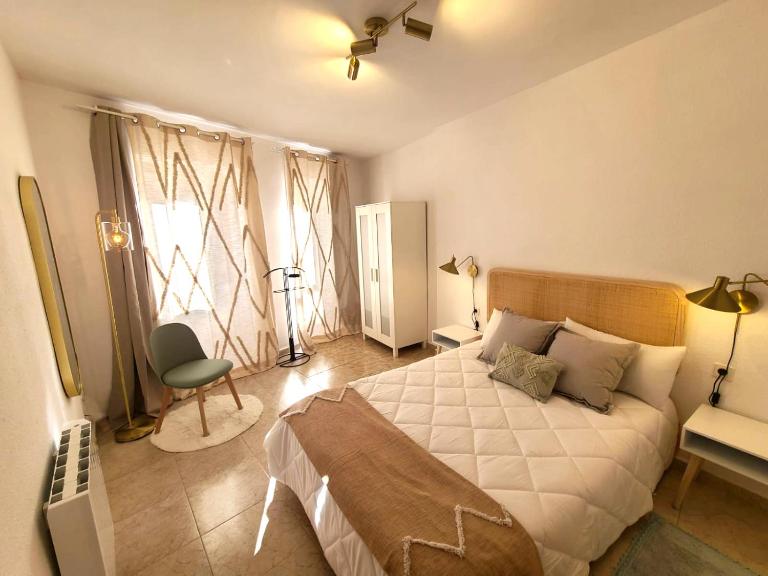Acogedor apartamento para dos en el centro - B&B Huesca