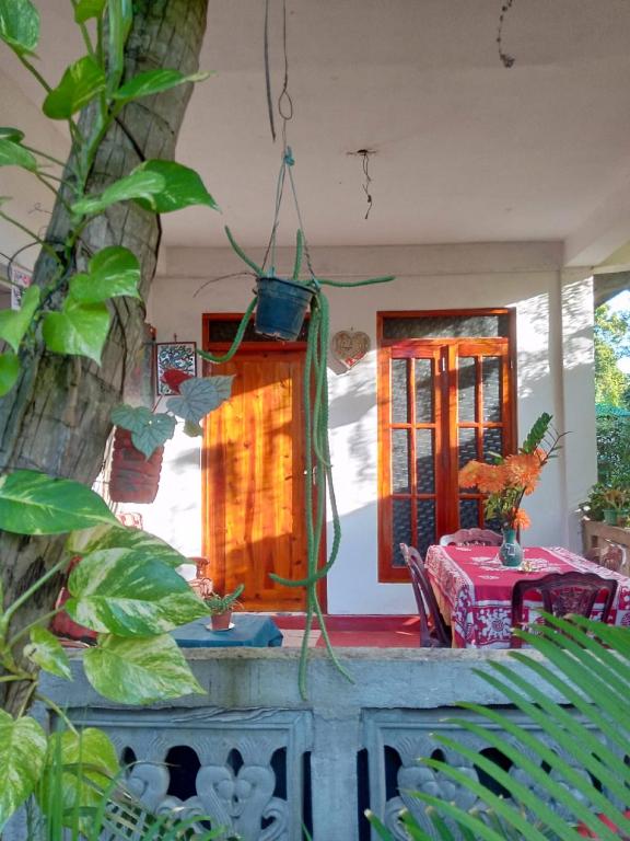 Nelum Home stay - Bed and Breakfast Sigiriya