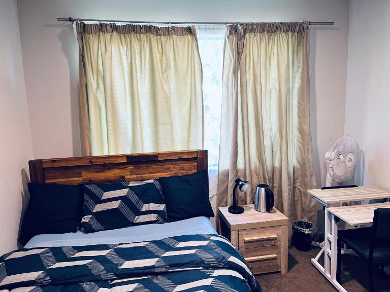 Auckland Airport 20Min - Private Queen Room with Fast Fibre WiFi & Kitchen -Room 102 - Ferienwohnung Auckland