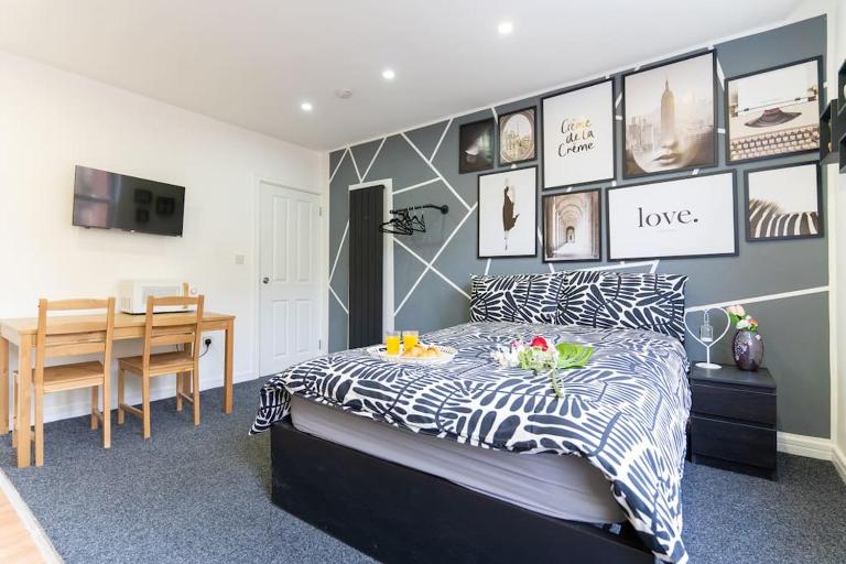 Charming Studio Haven - B&B Birmingham