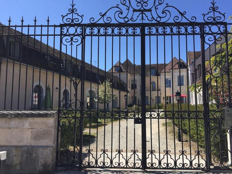 Bel appart au bord de l’eau proche gare avec wifi - B&B Auxerre
